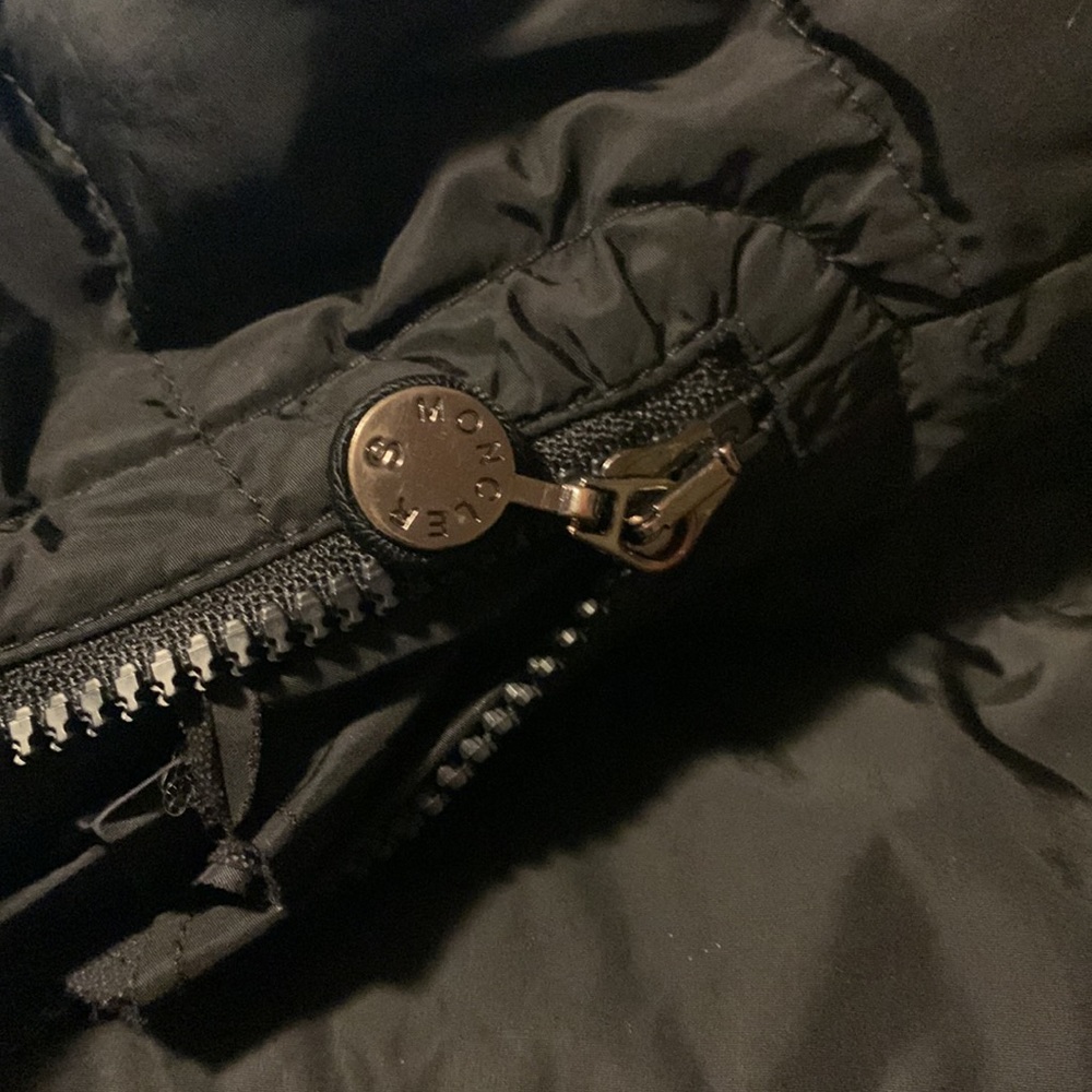 ⭐️Moncler Ruffle Sleeve puffer jacket - Picture 6 of 11